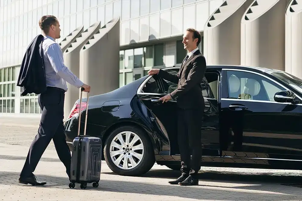 Swiss Airport Transfer – Exklusiver Flughafentransfer in der Schweiz | Luxus, Komfort & Zuverlässigkeit