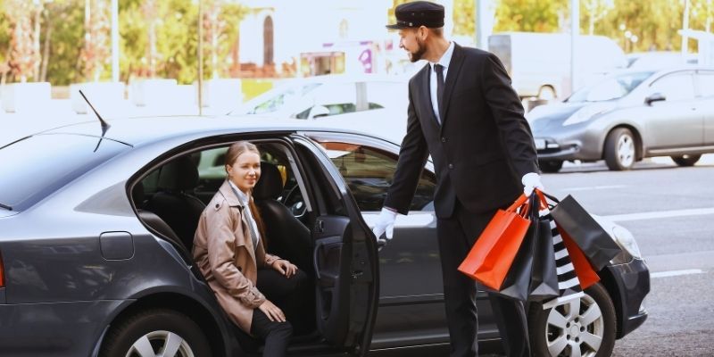 Luxus Shopping & Fashion Week Transport - Luxury transfer service in Zurich